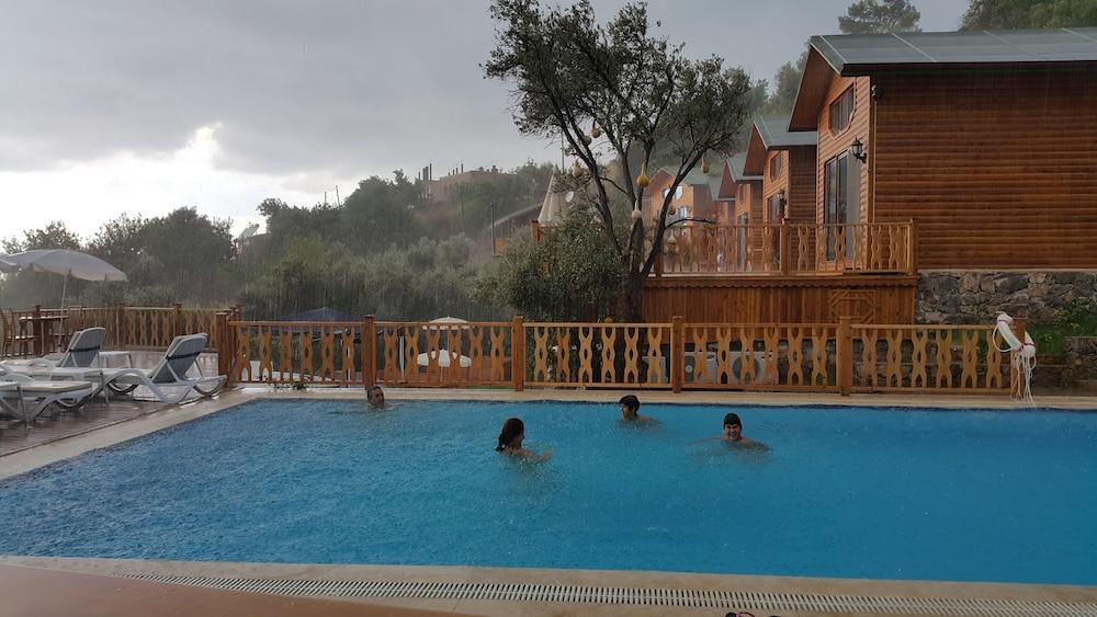 פאראליה Kabak Armes Hotel מראה חיצוני תמונה